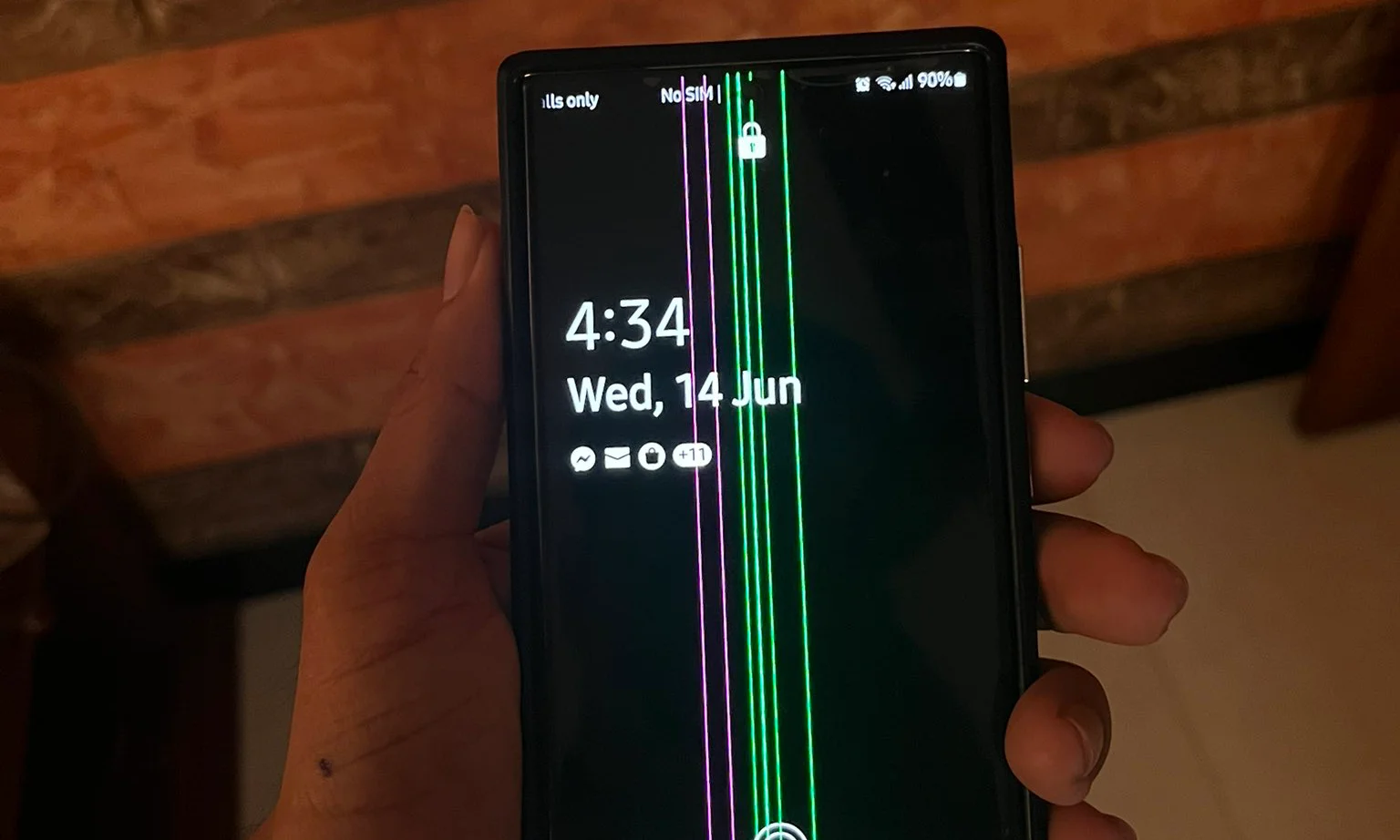 Samsung Galaxy Phone Display Green Line Issue