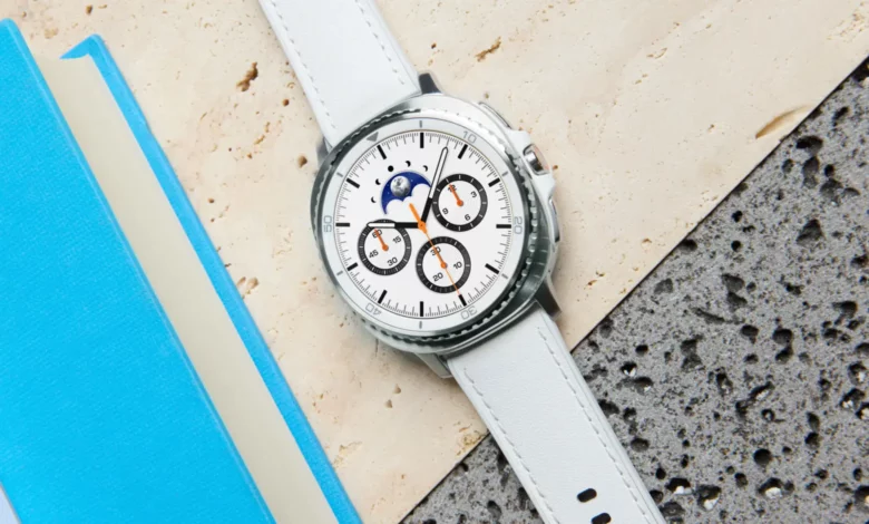 Samsung Galaxy Watch 8 Classic in White Color