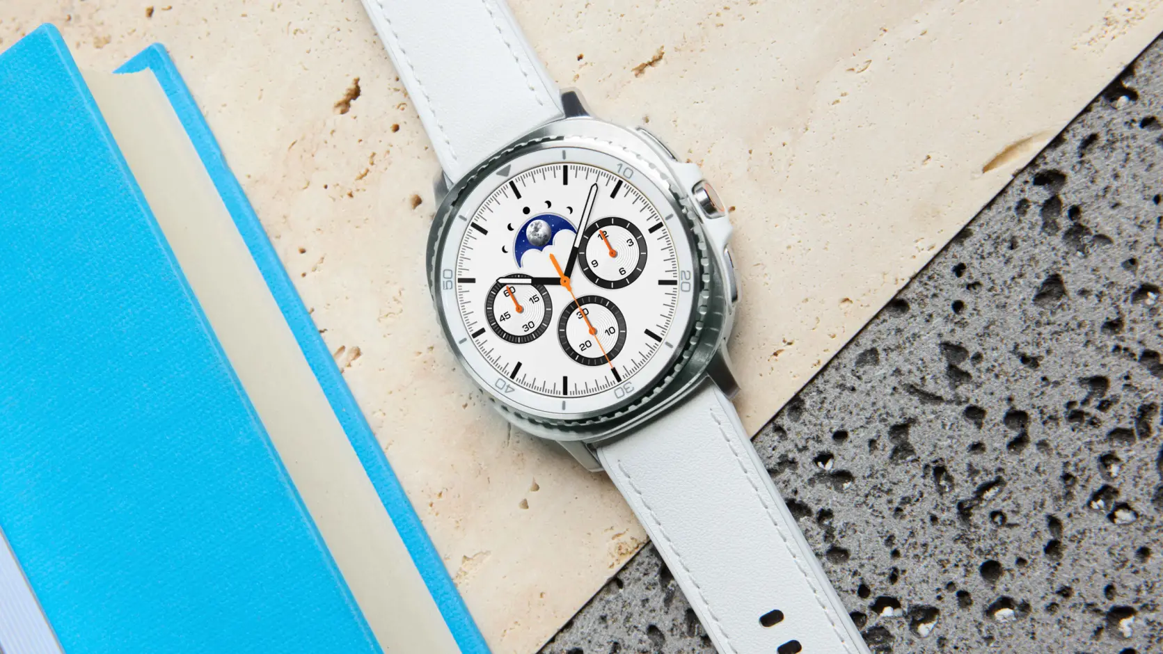 Samsung Galaxy Watch 8 Classic in White Color